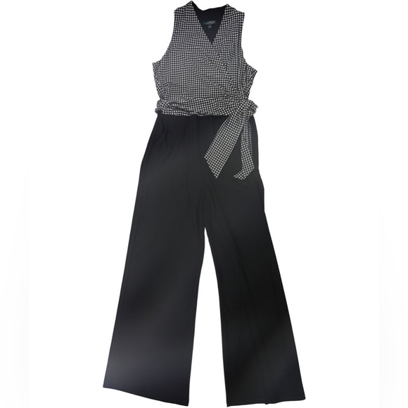 Lauren - Picture 2 of 7